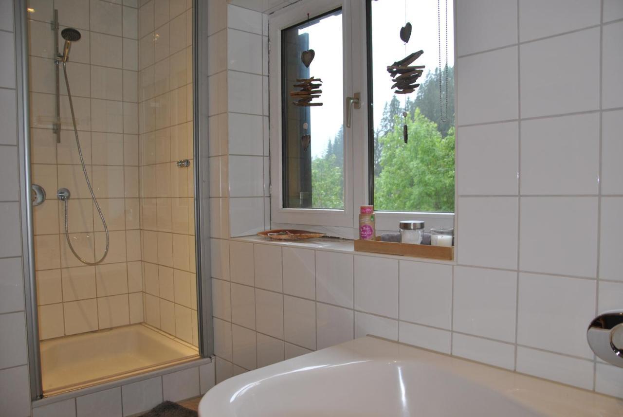 Aparthaus Am Walde & Appartement Sonnenseite Bartholomäberg Exteriör bild