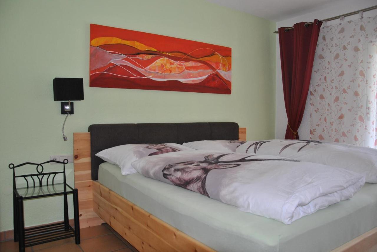 Aparthaus Am Walde & Appartement Sonnenseite Bartholomäberg Exteriör bild