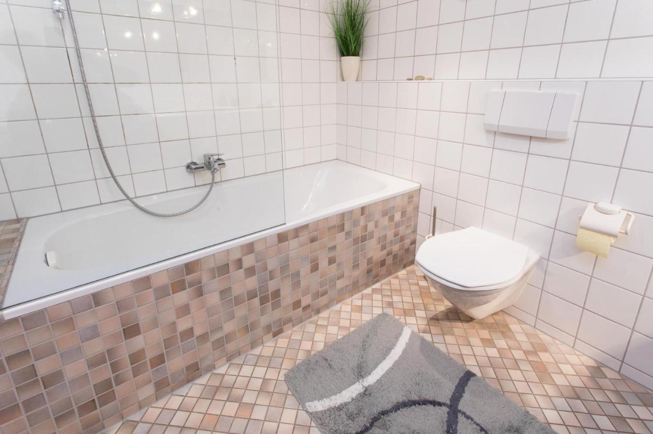 Aparthaus Am Walde & Appartement Sonnenseite Bartholomäberg Exteriör bild