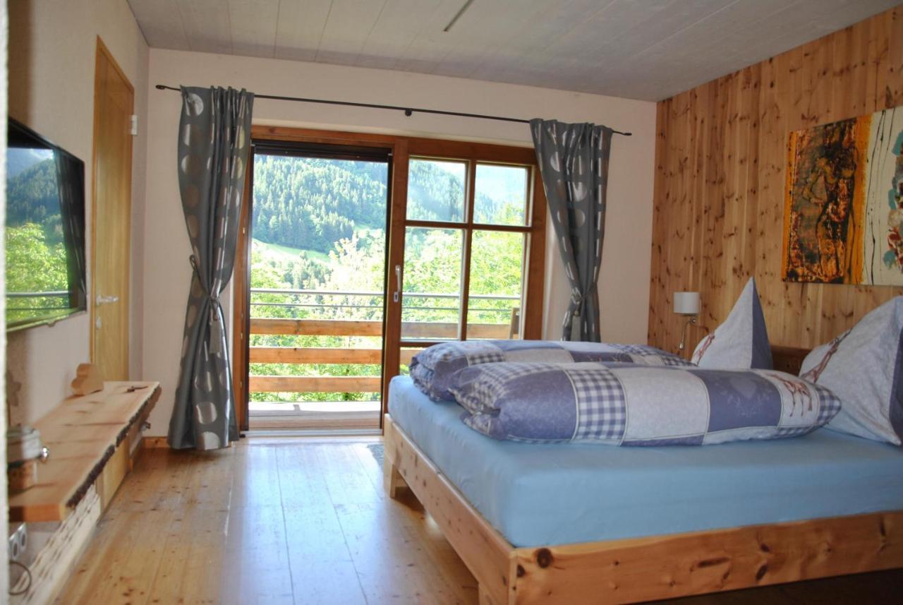 Aparthaus Am Walde & Appartement Sonnenseite Bartholomäberg Exteriör bild