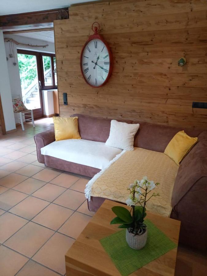 Aparthaus Am Walde & Appartement Sonnenseite Bartholomäberg Exteriör bild
