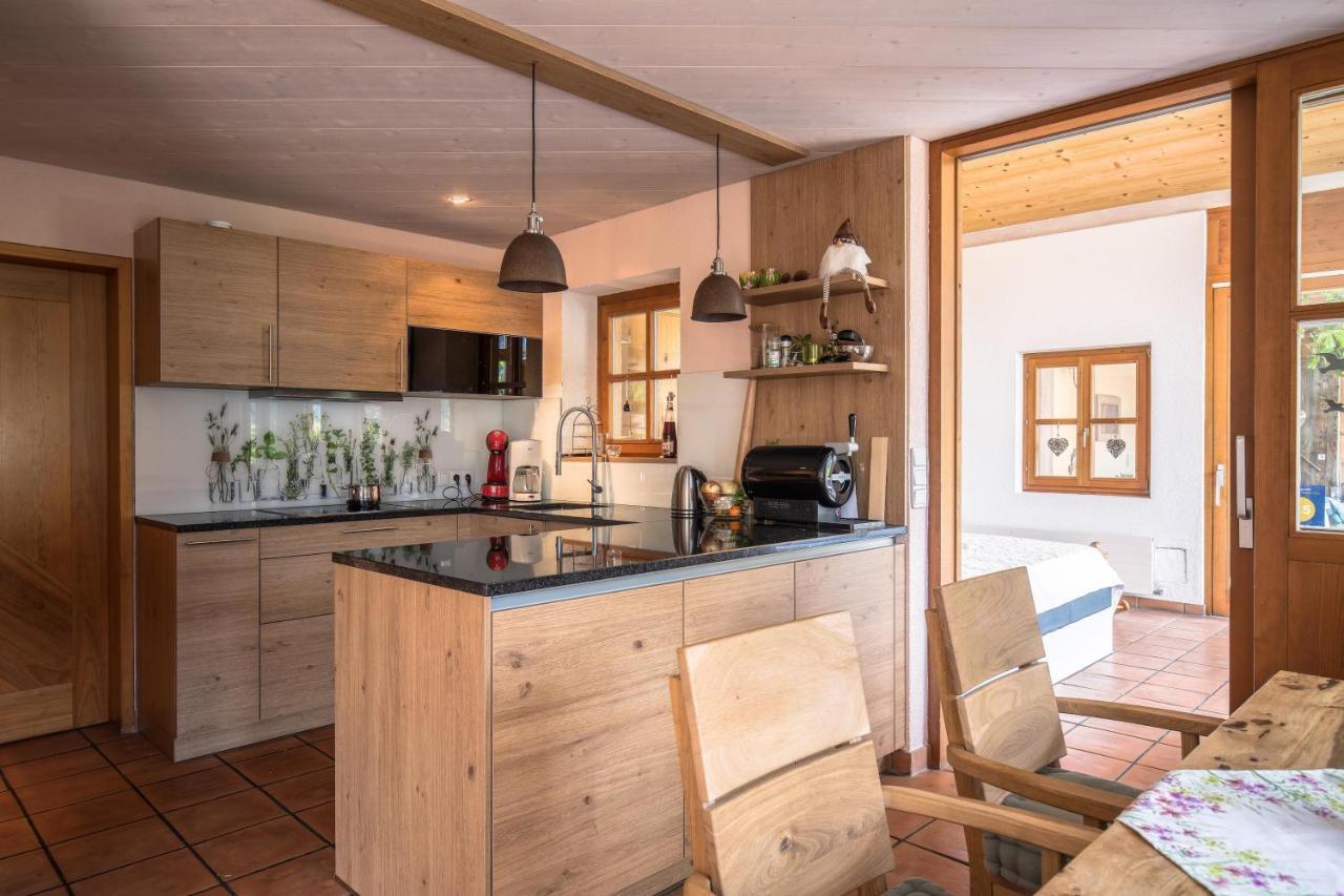 Aparthaus Am Walde & Appartement Sonnenseite Bartholomäberg Exteriör bild